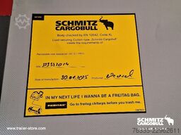 Schmitz Cargobull Curtainsider Mega