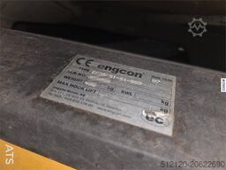 Engcon EC20 Rototilt w/ Cleaning tray.