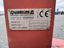 LANDONI AGE 2