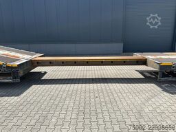 Broshuis 3ABSD Lowloader 3-axle / GVW: 53.000kg / Neck: ...