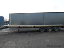 Pacton 3 AXLE FLATBED WITH TWISTLOCKS