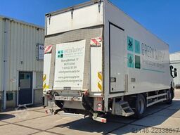 Scania P230 * 3 x Pedalen * Loadlift 2000 kg.