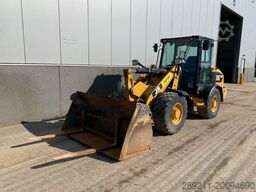 Caterpillar 906