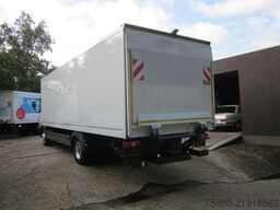 Mercedes-Benz 1230 Atego Koffer 8,14 m lang LBW Autom.