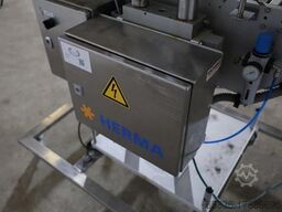 Herma H400 16R Labeling machine on belt
