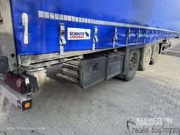 Schmitz Cargobull Curtainsider Mega