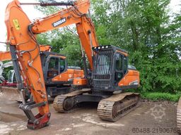 DOOSAN CRAWLER EXCAVATOR DX 235 LC-5