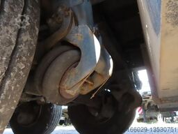 KRONE Stahlmattenauflieger mit Bordwände