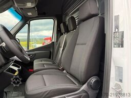 Mercedes-Benz Sprinter 319 CDI 4x4 3665 DISTRONIC AHK LED