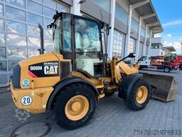 Caterpillar 908M / 1.554h / Gabel / Schaufel