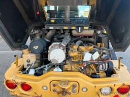 Caterpillar 908M / 1.554h / Gabel / Schaufel