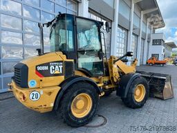 Caterpillar 908M / 2.644h / Gabel / Schaufel
