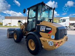 Caterpillar 908M / 2.644h / Gabel / Schaufel