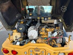 Caterpillar 908M / 2.644h / Gabel / Schaufel