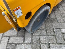 Haulotte Compact 8 Hoogwerker Schaarhoogwerker