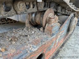 Sandvik Dino DC400Ri drilling rig w/ almost new chassis.