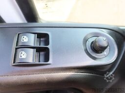 Iveco Daily 35S16 Bakwagen + Laadklep 750kg