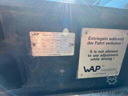  STX Trailer  3-4 Pferde Wohnung, Dusche