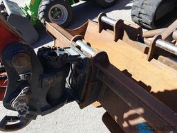 KUBOTA KX042-4