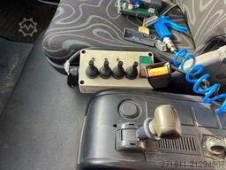 Iveco IVECO EUROCARGO 160E25K SCARRABILE CON GRU