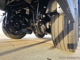 KLEYN TRAILERS TFSH 18 KOFFER TRIDEC 2.5T TAILLIFT