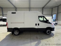 IVECO Daily 50C18 Kastenwagen *Navi*Ahk**