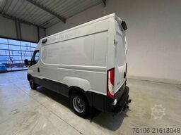 IVECO Daily 50C18 Kastenwagen *Navi*Ahk**