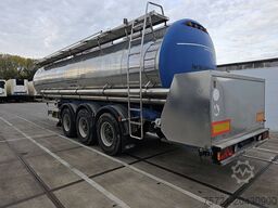 MAGYAR SR 34 EB FOODSTUFF ISOLATED