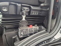 IVECO Eurocargo ML150E32WS 4x4 Kran HMF 1130K Funk AHK