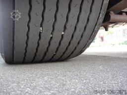 krone Wechselfahrgestell mit Wechselbrücke