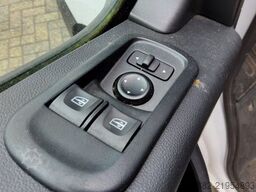 Renault Master VHT-17-B - 145.35 - OPBOUW + LAADKLEP 10...