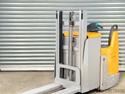 Jungheinrich ERD 220 - Service Neu - Batterie 82% - 2,01m Hub -2t