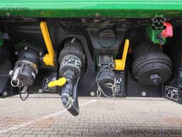 John Deere R975i