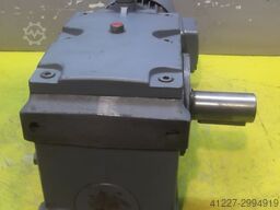 SEW** SSG3D80-N-4-BK