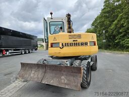 Liebherr A 308