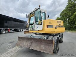 Liebherr A 308