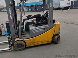 Jungheinrich EFG320 no battery