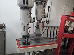 Maschinenfabrik Ecker und Schmidt Standbohrmaschine mit 2 Bohrspindeln
