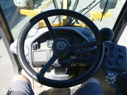 Volvo L25F