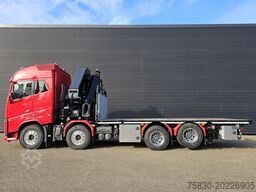 Volvo FH 16.650 8x4 / HIAB 105 t/m CRANE / KRAN