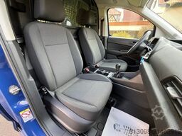 VOLKSWAGEN CADDY 2.0 TDI KLIMA SHZ PDC VORNE + HINTEN