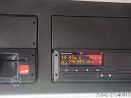 Mercedes-Benz Arocs 2830