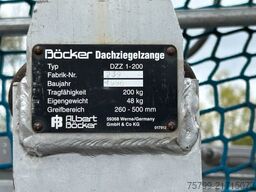 MAN 8-163 mit Böcker AK27-1000 Dachdeckerkran 4x2