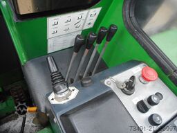 Combilift C3000 mit Triplexmast + ZV