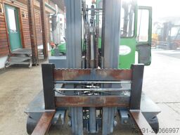 Combilift C3000 mit Triplexmast + ZV