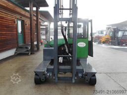 Combilift C3000 mit Triplexmast + ZV