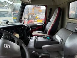VOLVO FMX-540 10x4 Kipper