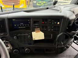 VOLVO FMX-540 10x4 Kipper