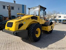 BOMAG BW213 D-5 Walzenzug NEWUERTIG 390h