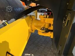 BOMAG BW213 D-5 Walzenzug NEWUERTIG 390h